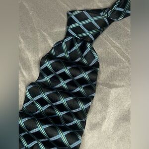 Men’s Barneys New York Vintage Vtg 90s Blue White Geometric Silk Designer Tie